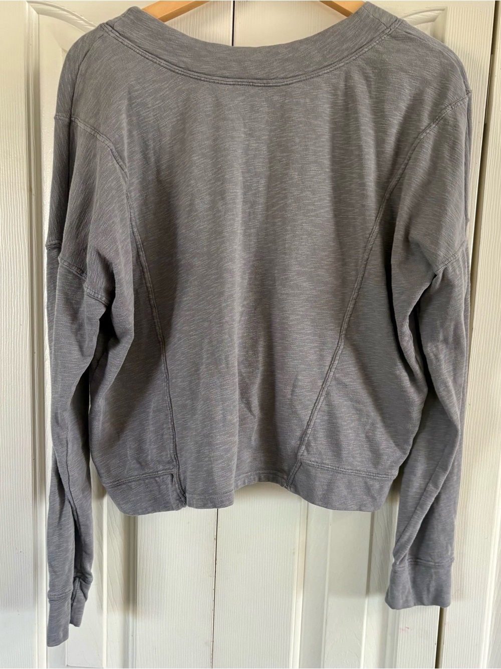 Bobi cropped pullover Gray long-sleeve twist-back cropped sweatshirt Large